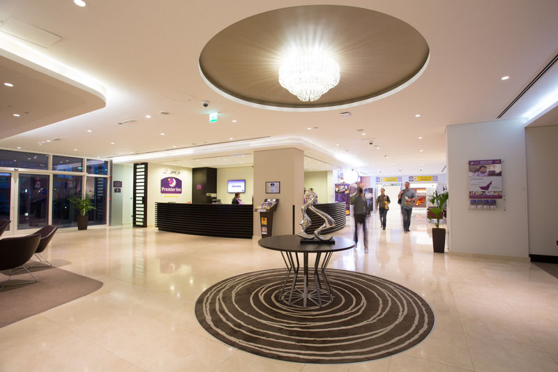 Premier Inn Abu Dhabi International Airport Exterior foto